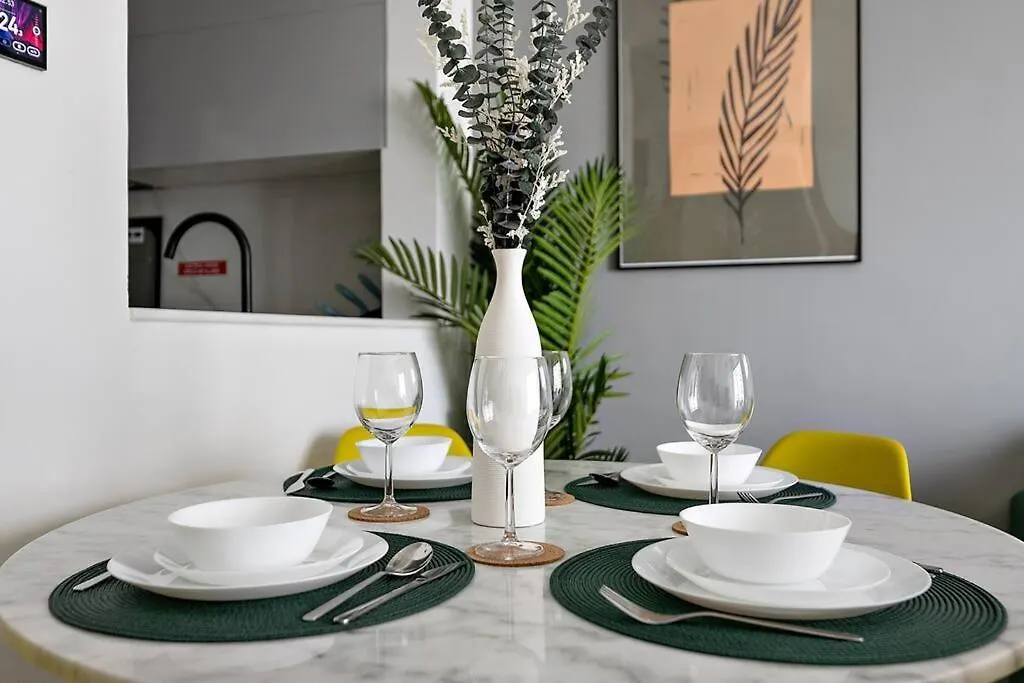 Stonetree - Modern 1Br In Binghatti Creek Dubai 0*,